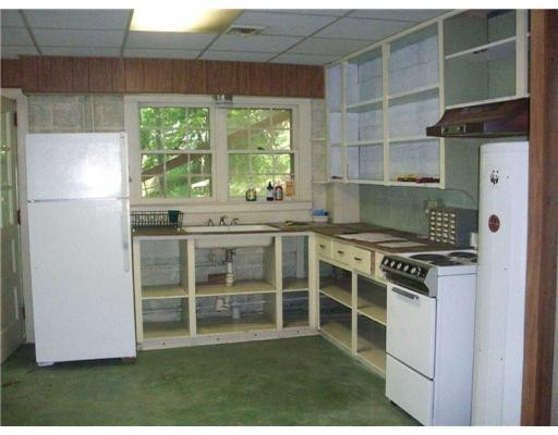 576 Highland Road Chelsea, MI 48118 - Photo 4 of 24 Photo 4