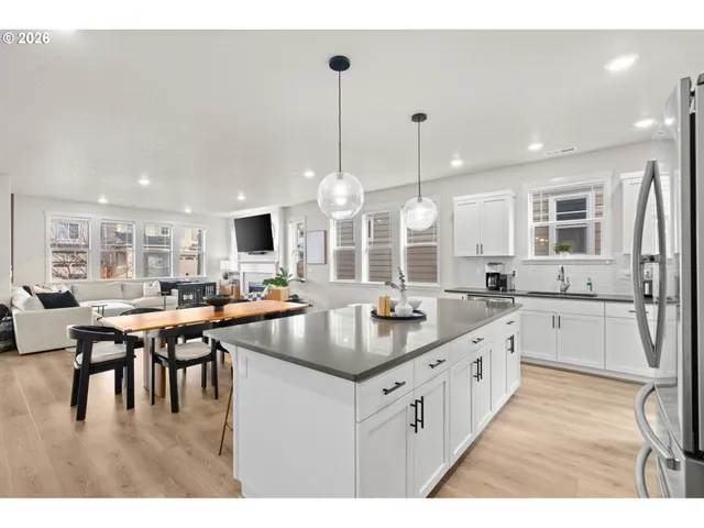 $564,900 | 16870 Southwest Sunshine Coast Street, Tigard, OR 97223