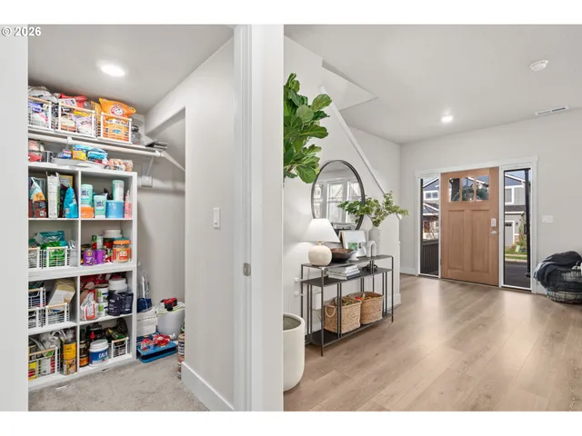 $564,900 | 16870 Southwest Sunshine Coast Street, Tigard, OR 97223