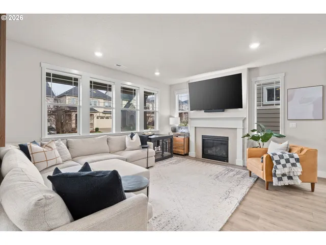 $564,900 | 16870 Southwest Sunshine Coast Street, Tigard, OR 97223