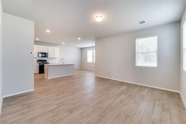 $1,992 | 68 Bent Trl Lane, Georgetown, TX 78628