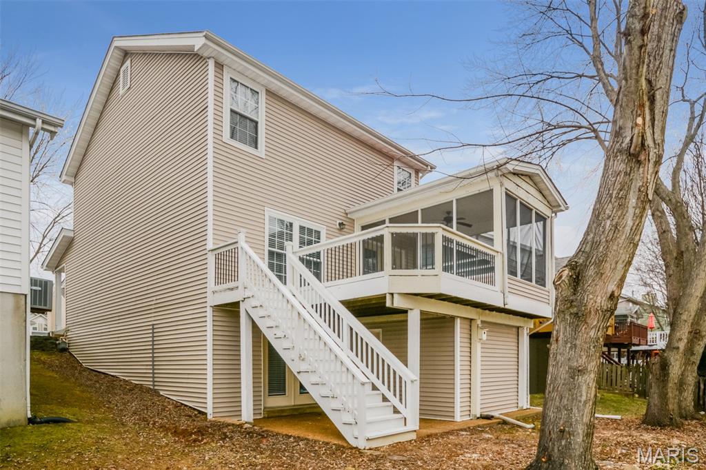 2345 Hunters Crest Drive Ballwin, MO 63011 - Photo 15 of 17