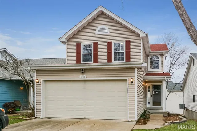 $2,435 | 2345 Hunters Crest Drive, Ballwin, MO 63011