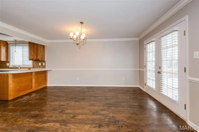 $2,435 | 2345 Hunters Crest Drive, Ballwin, MO 63011