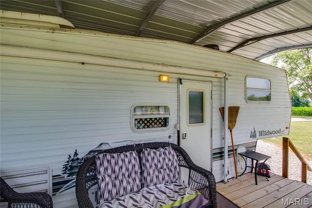 $148,000 | 32312 Pleasant Hill Road, Girard, IL 62640