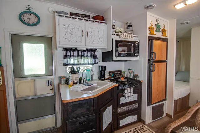 $148,000 | 32312 Pleasant Hill Road, Girard, IL 62640