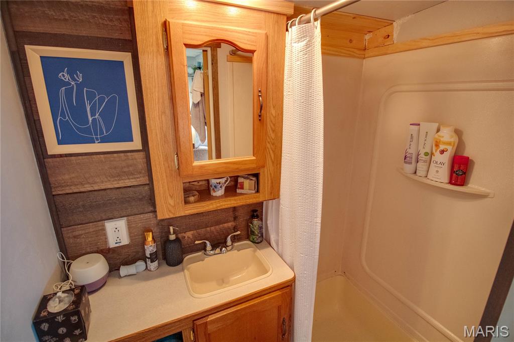 32312 Pleasant Hill Road Girard, IL 62640 - Photo 20 of 40