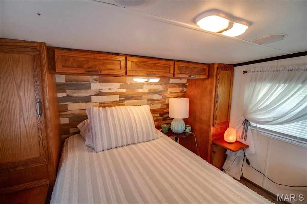 32312 Pleasant Hill Road Girard, IL 62640 - Photo 22 of 40