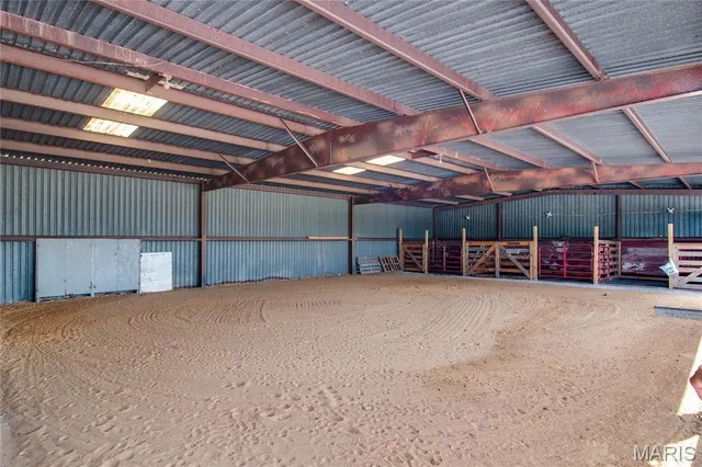 $148,000 | 32312 Pleasant Hill Road, Girard, IL 62640