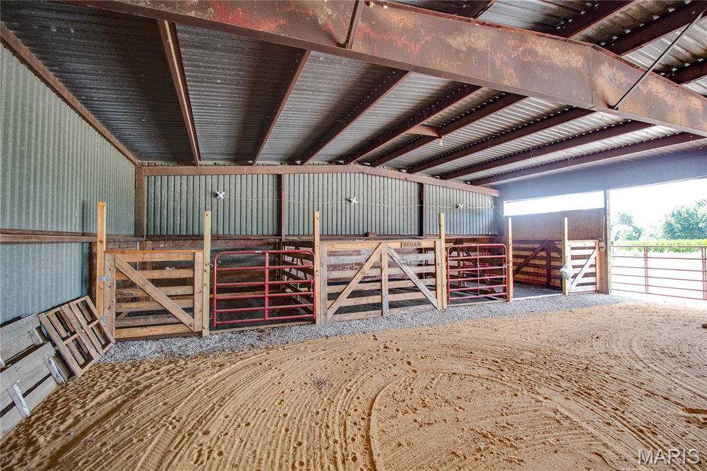 32312 Pleasant Hill Road Girard, IL 62640 - Photo 33 of 40