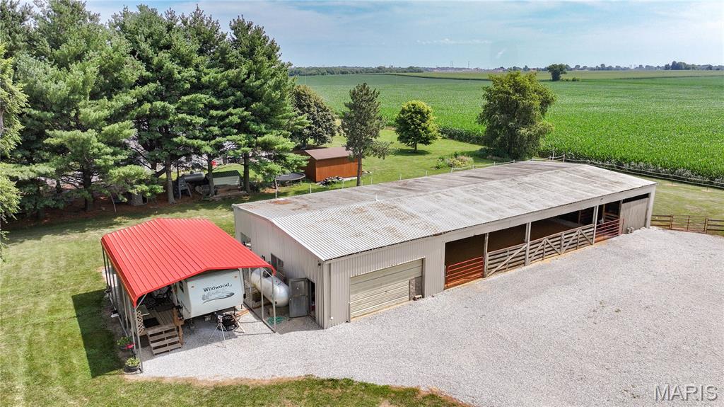 32312 Pleasant Hill Road Girard, IL 62640 - Photo 9 of 40