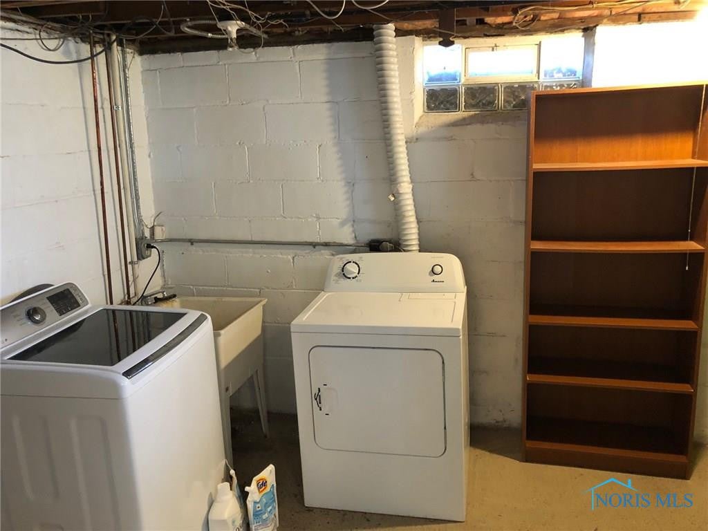 1633 Gilbert Road Toledo, OH 43614 - Photo 24 of 27 Gallery Image 24