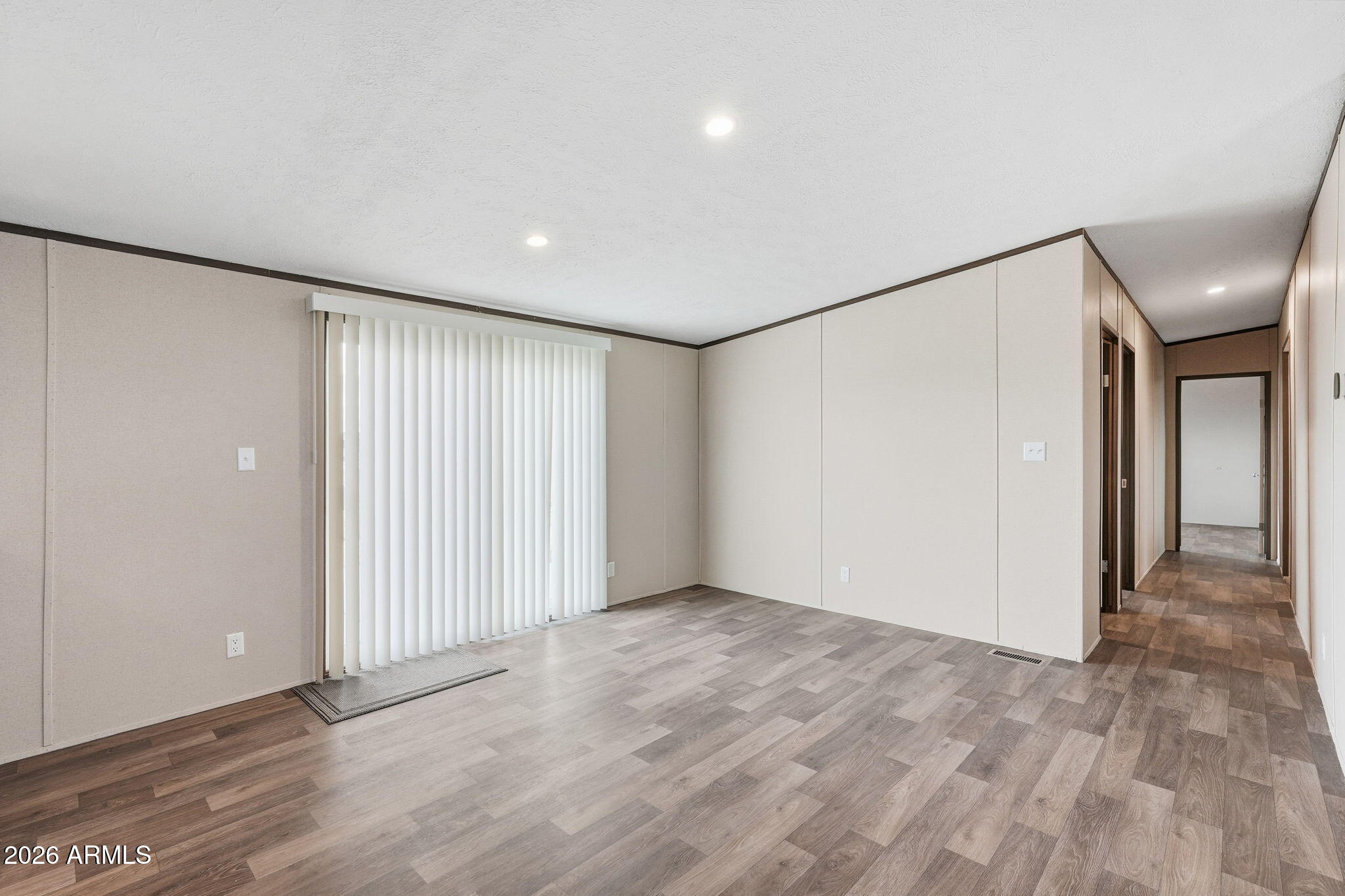 10567 North Dogwood Road Florence, AZ 85132 - Photo 6 of 28 a view of an empty room