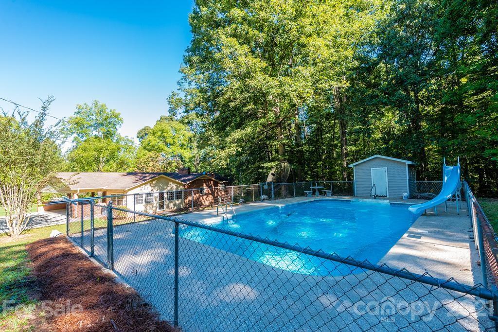 4367 Miller Bridge Road Connelly Springs, NC 28612 - Photo 14 of 46 Gallery Image 14