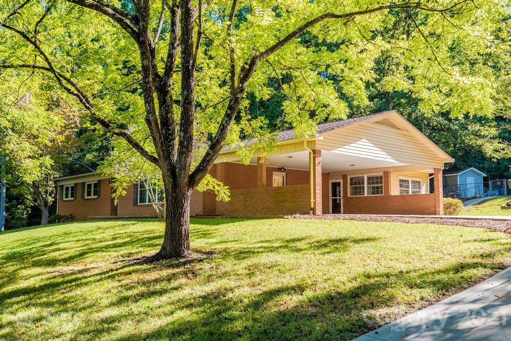 4367 Miller Bridge Road Connelly Springs, NC 28612 - Photo 2 of 46 Gallery Image 2