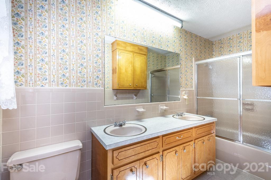 4367 Miller Bridge Road Connelly Springs, NC 28612 - Photo 33 of 46 Gallery Image 33