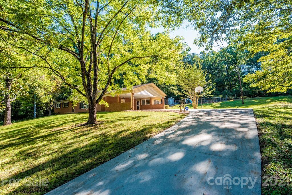 4367 Miller Bridge Road Connelly Springs, NC 28612 - Photo 4 of 46 Gallery Image 4