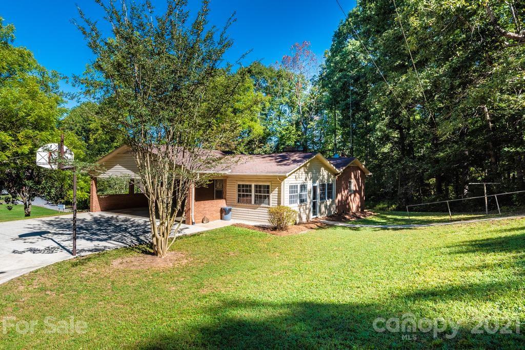 4367 Miller Bridge Road Connelly Springs, NC 28612 - Photo 7 of 46 Gallery Image 7