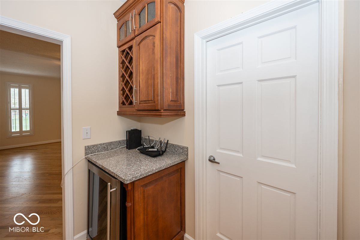 11368 Royal Circle Carmel, IN 46032 - Photo 16 of 35