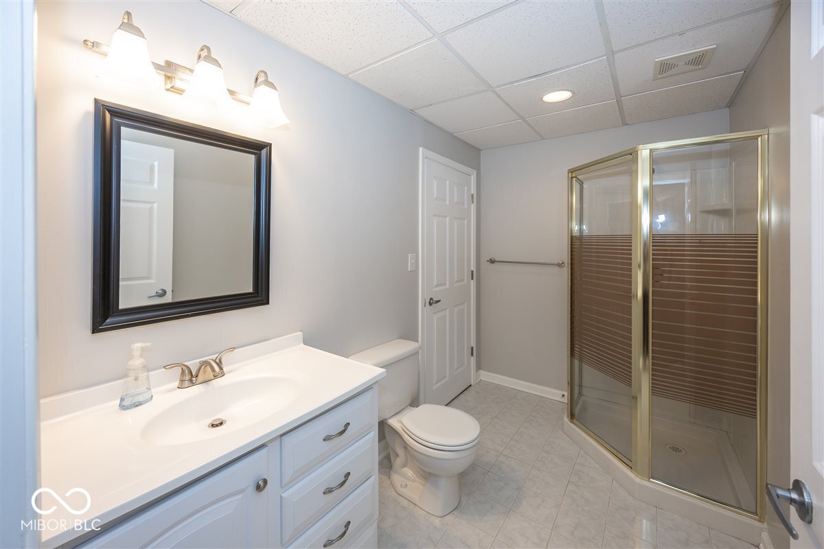 11368 Royal Circle Carmel, IN 46032 - Photo 28 of 35