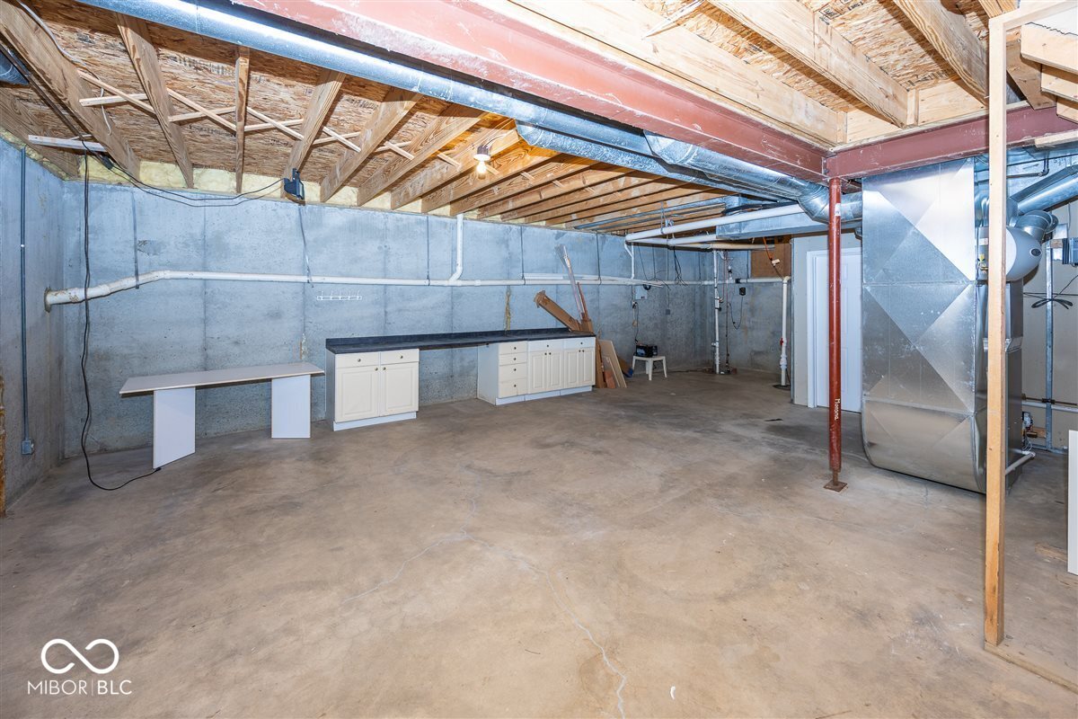 11368 Royal Circle Carmel, IN 46032 - Photo 29 of 35