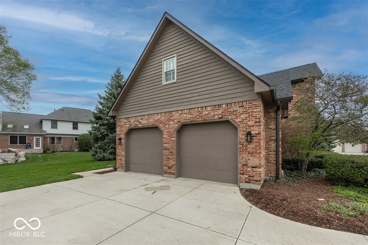 11368 Royal Circle Carmel, IN 46032 - Photo 34 of 35