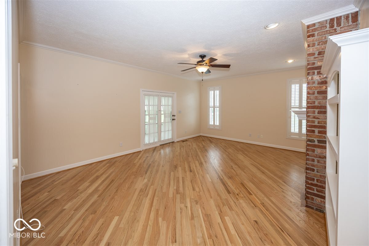 11368 Royal Circle Carmel, IN 46032 - Photo 6 of 35