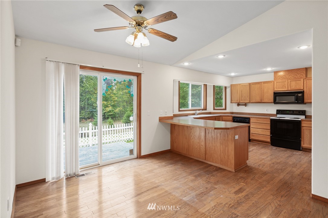 41 Ripplebrook Drive Port Angeles, WA 98362 - Photo 7 of 30 Gallery Image 7