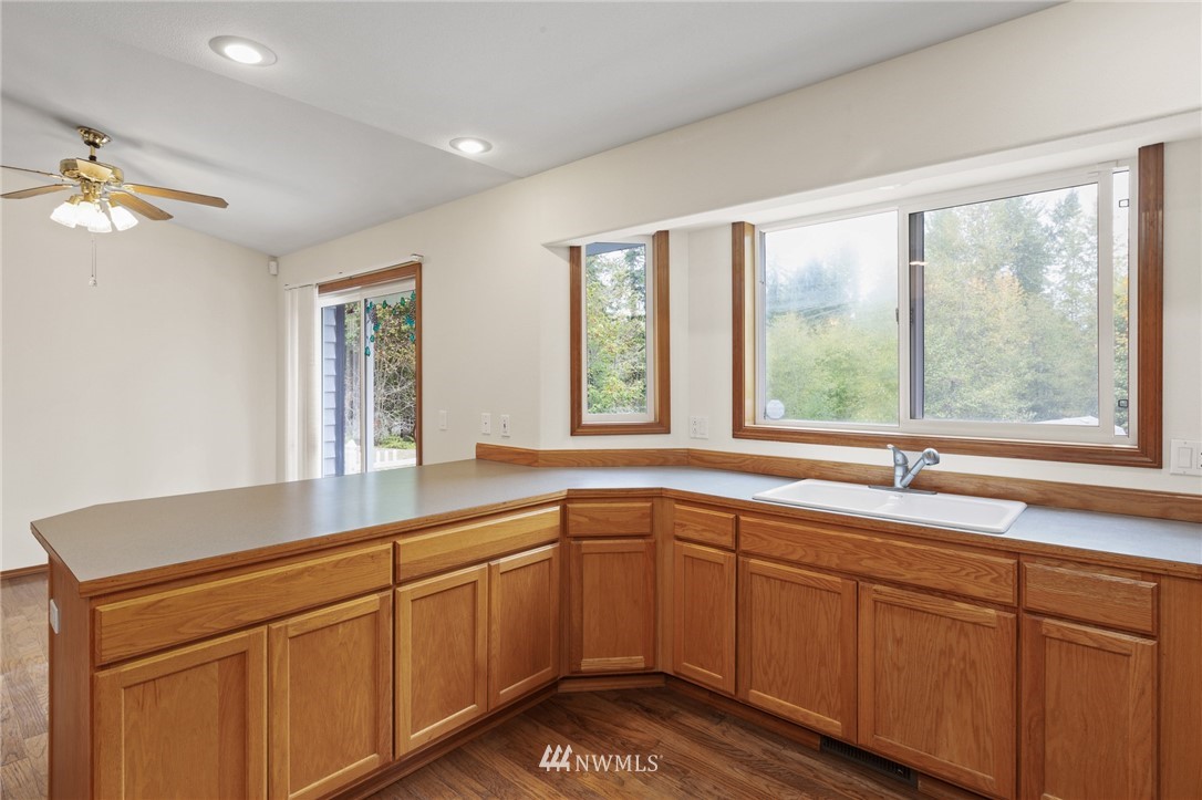 41 Ripplebrook Drive Port Angeles, WA 98362 - Photo 8 of 30 Gallery Image 8