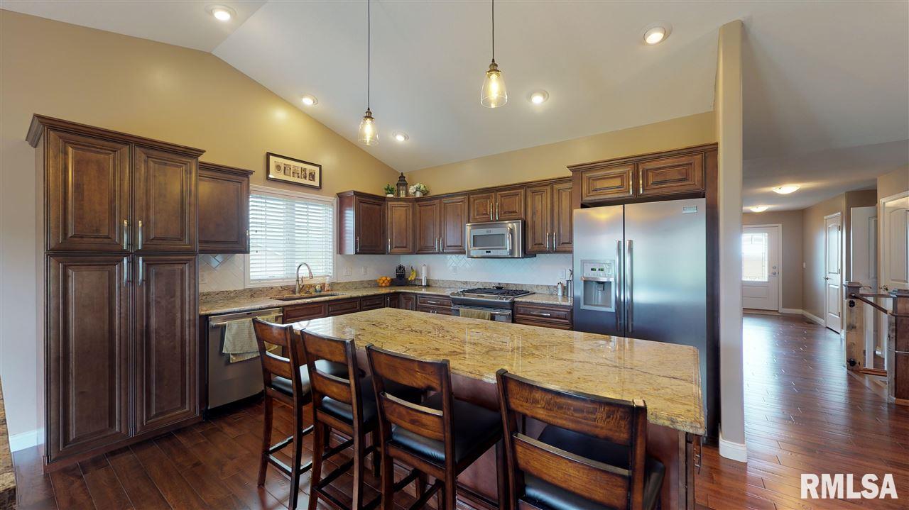 189 Yordy Road Morton, IL 61550 - Photo 8 of 30 Gallery Image 8
