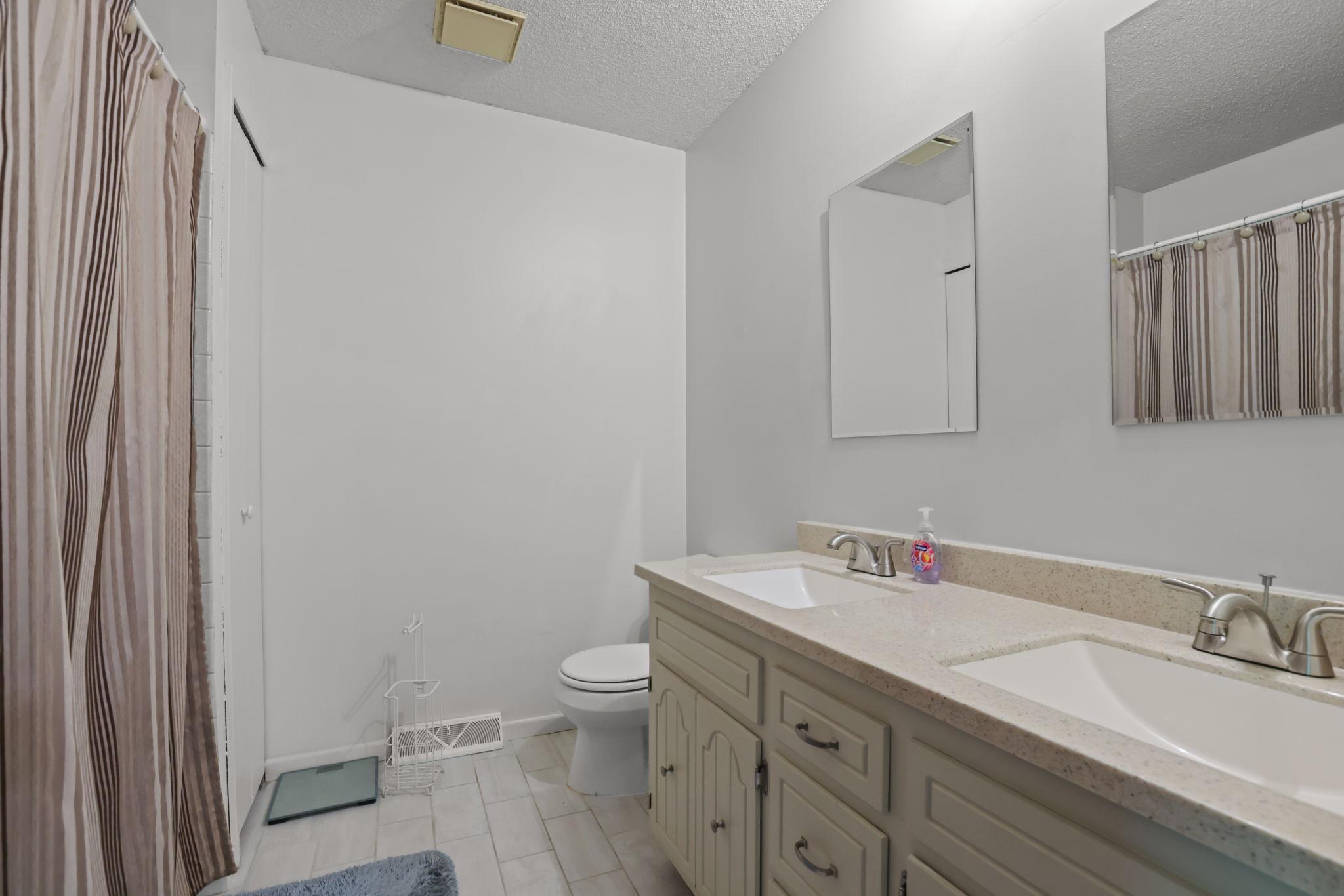 6216 Hackamore Circle Corcoran, MN 55340 - Photo 25 of 48