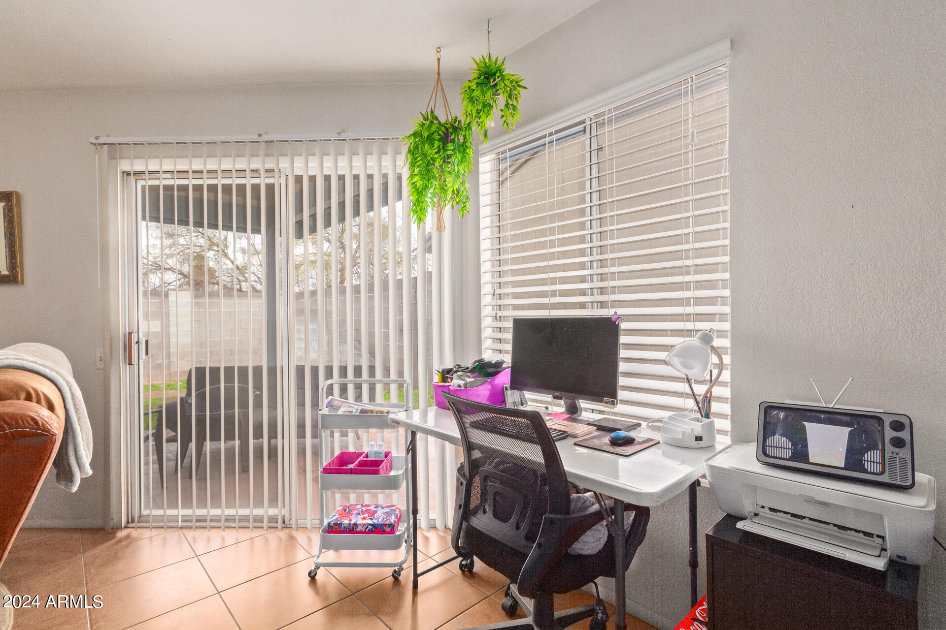4506 East Vineyard Road Phoenix, AZ 85042 - Photo 11 of 25 13 - Vineyard