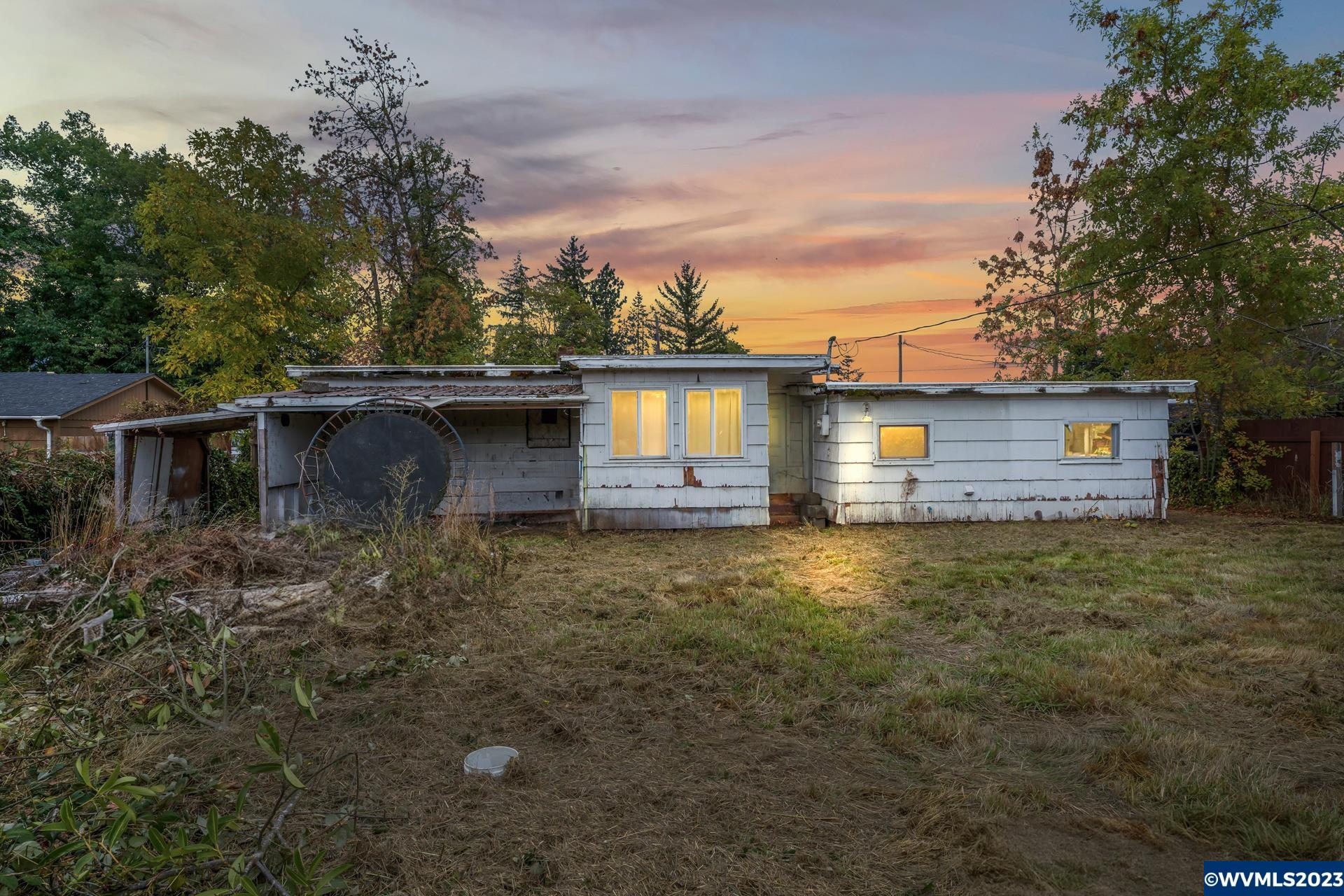 2385 Stoltz Hill Road Lebanon, OR 97355 - Photo 24 of 35 Gallery Image 24