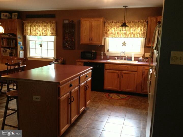 3207 Hillegass Road Pennsburg, PA 18073 - Photo 6 of 15