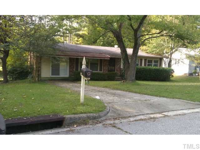 908 Edison Road Raleigh, NC 27610 - Photo 2 of 3