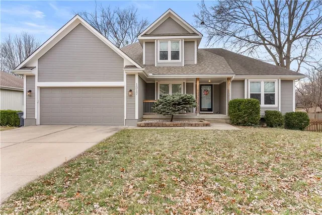 $379,000 | 1317 Northeast Quail Walk Drive, Blue Springs, MO 64014