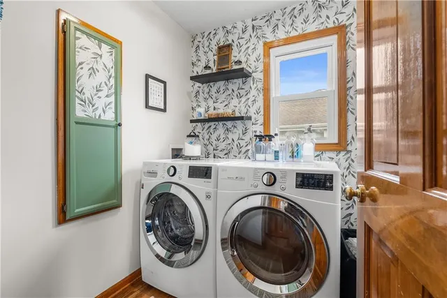 $379,000 | 1317 Northeast Quail Walk Drive, Blue Springs, MO 64014