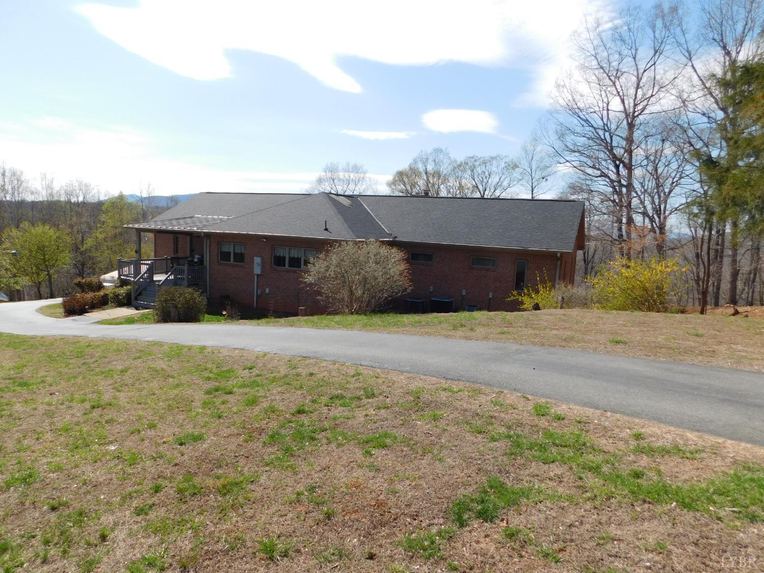 320 Ruth Drive Madison Heights, VA 24572 - Photo 3 of 60