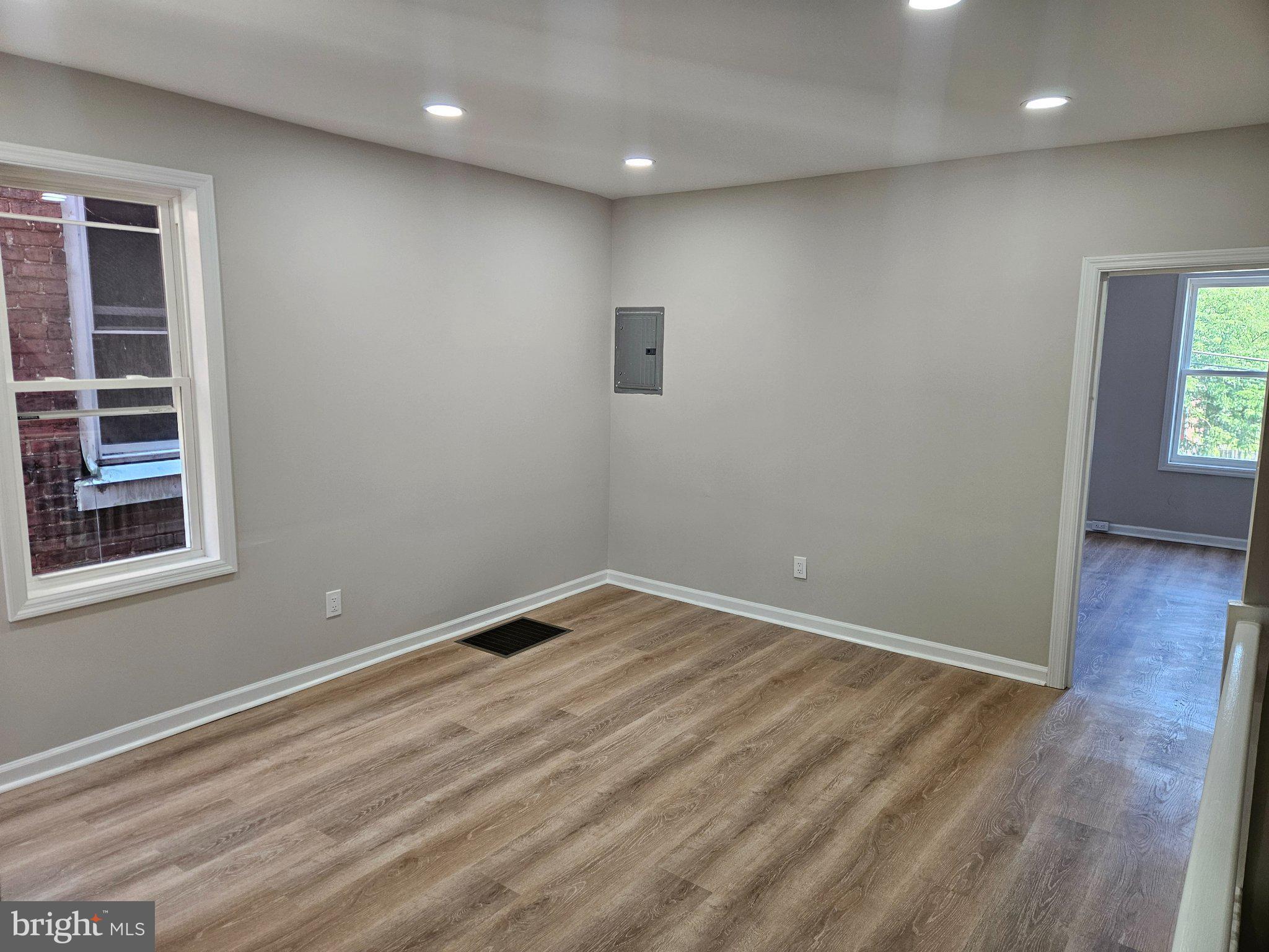 327 Rutherford Avenue Trenton, NJ 08618 - Photo 2 of 8