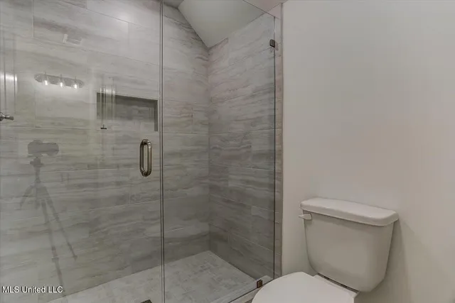 $623,750 | 1593 Tributary Drive, Hernando, MS 38632