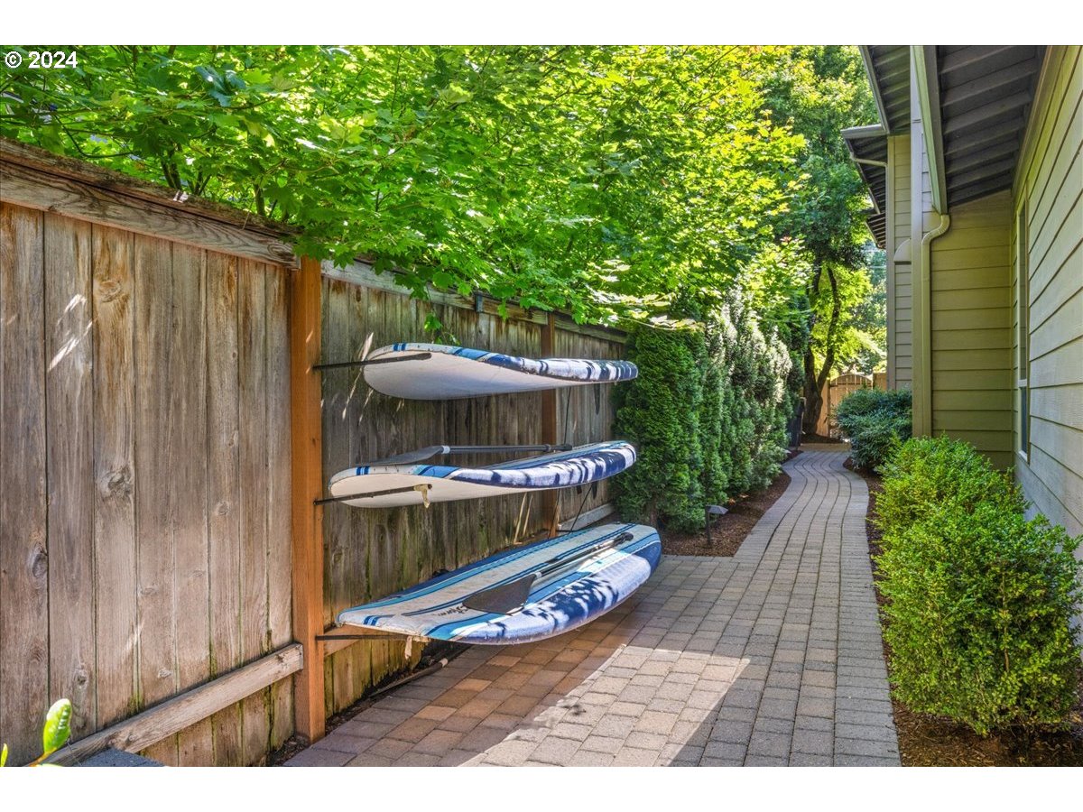 17129 Kelok Road Lake Oswego, OR 97034 - Photo 38 of 46 Gallery Image 38