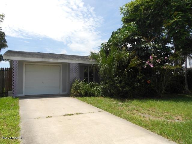 2062 Ne Port Palm Bay, FL 32905 - Photo 1 of 10 DSCN8592