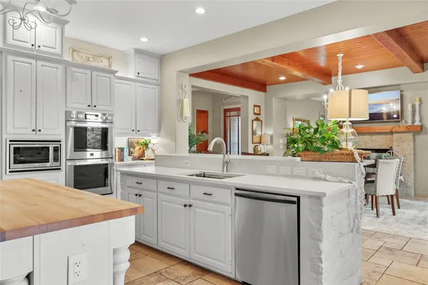 $1,399,999 | 17501 Navigation Lane, Lago Vista, TX 78645