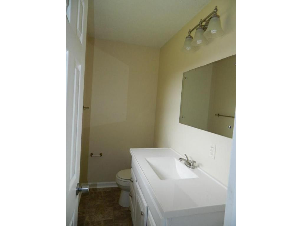 930 Ragle Street Church Hill, TN 37642 - Photo 11 of 20 Full Bath