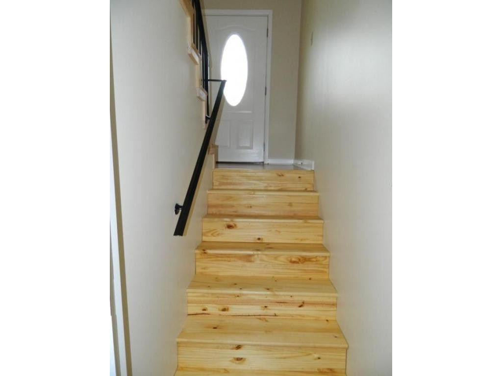 930 Ragle Street Church Hill, TN 37642 - Photo 12 of 20 Staircase