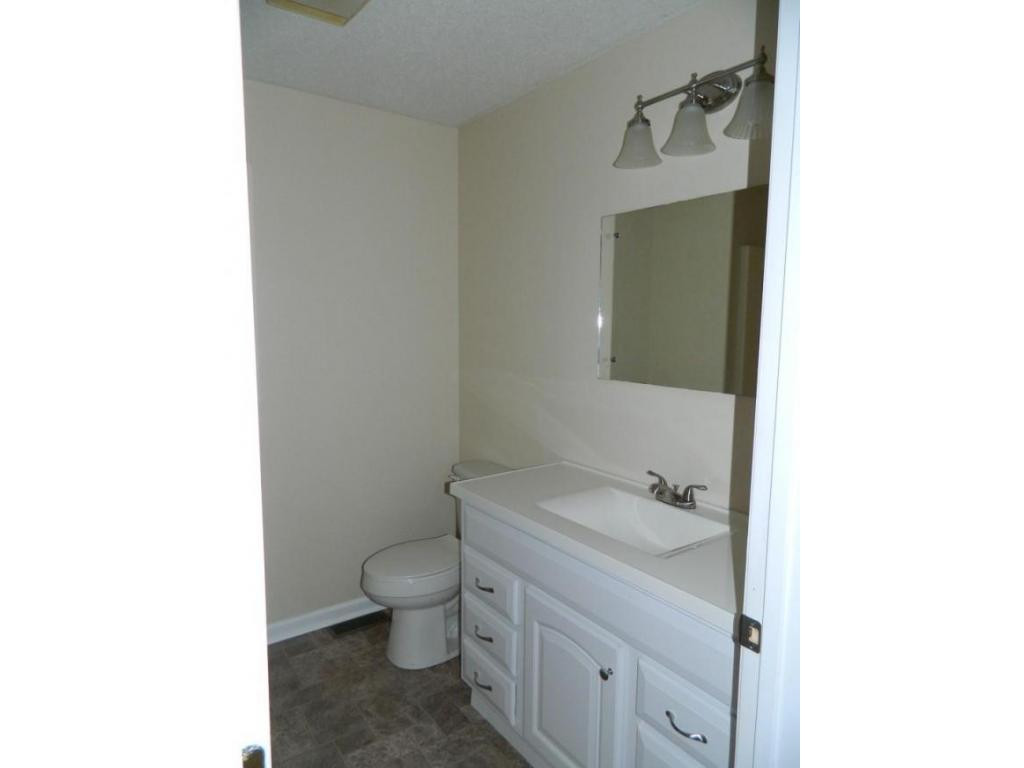 930 Ragle Street Church Hill, TN 37642 - Photo 8 of 20 Master half bath
