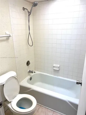 $1,399 | 3740 Inverrary Drive, Unit 2N, Lauderhill, FL 33319