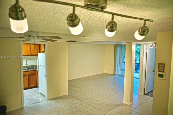 $1,399 | 3740 Inverrary Drive, Unit 2N, Lauderhill, FL 33319