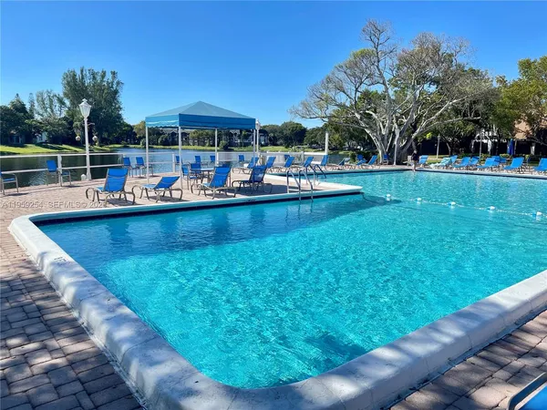 $1,399 | 3740 Inverrary Drive, Unit 2N, Lauderhill, FL 33319