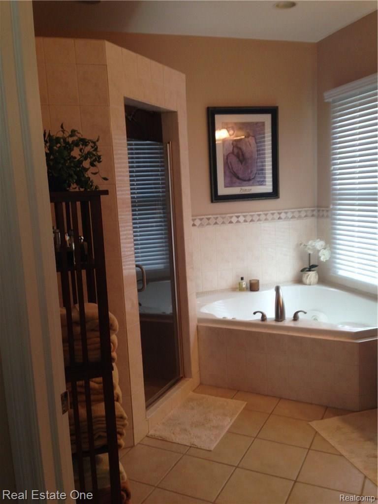 1662 Peppermill Road Lapeer, MI 48446 - Photo 23 of 36 IMG_0200.JPG